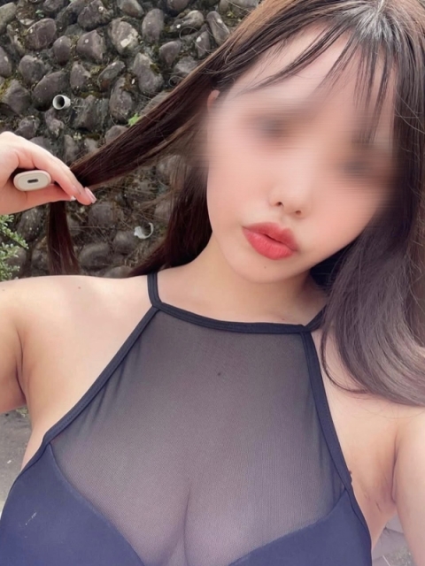 むちむち彼女 まな